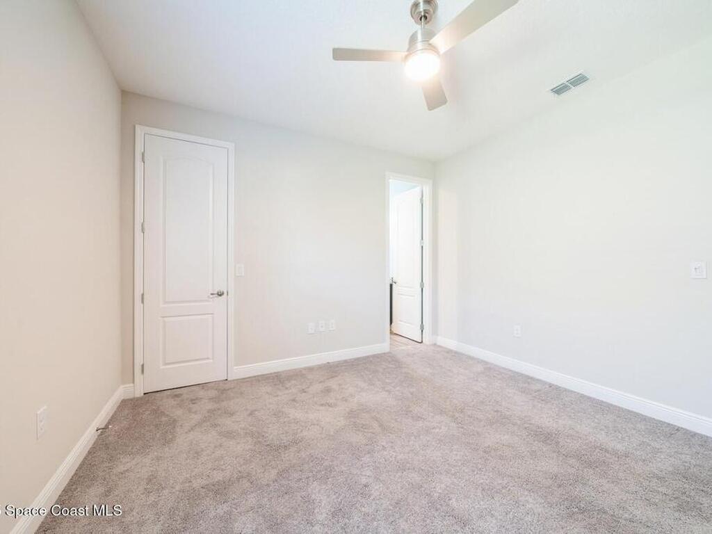 4418 Lago Vista Drive, Micco, FL 32976