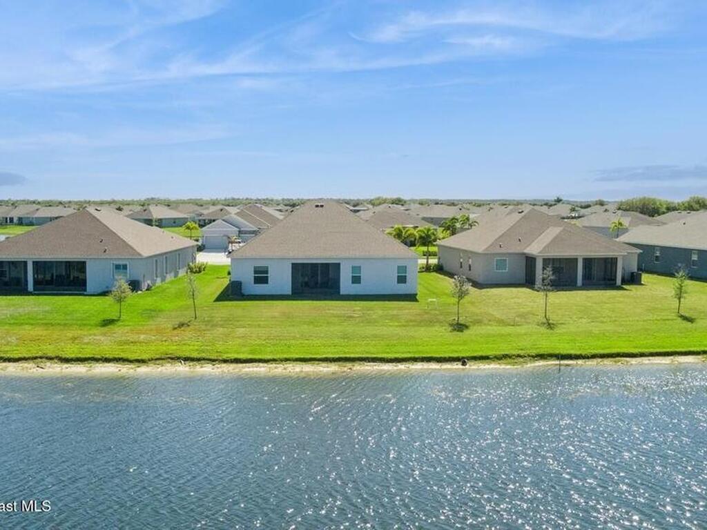 4418 Lago Vista Drive, Micco, FL 32976