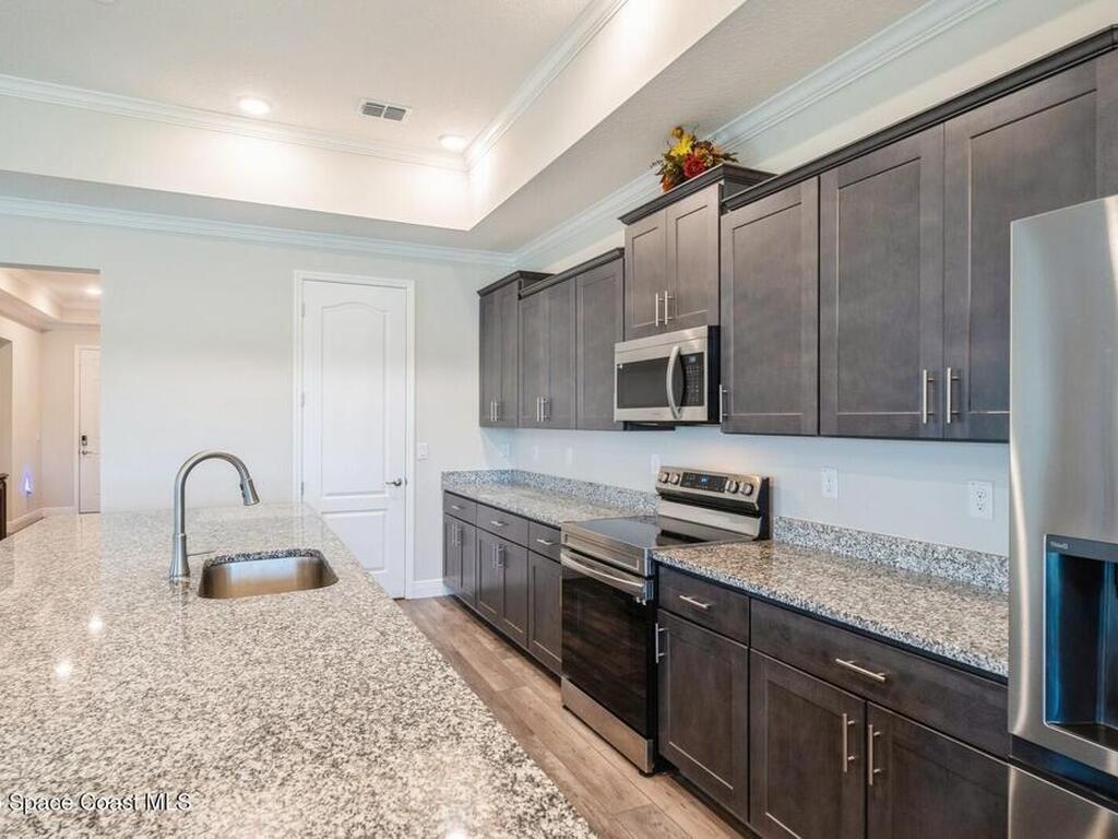 4418 Lago Vista Drive, Micco, FL 32976