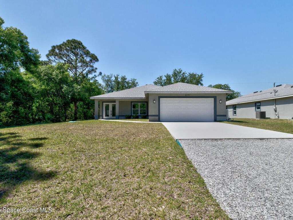 8575 100th Avenue, Vero Beach, FL 32967