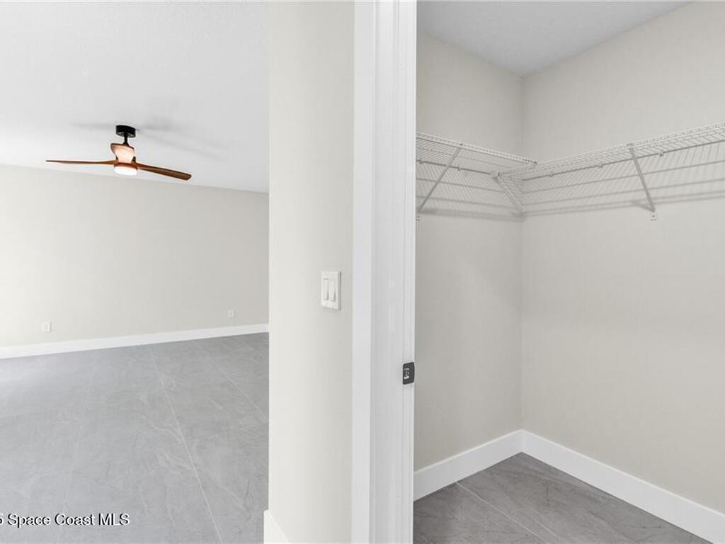 8666 100th Avenue, Vero Beach, FL 32967