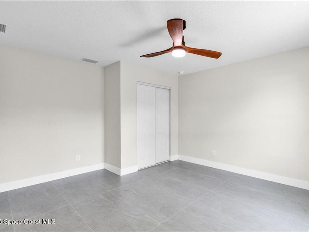 8666 100th Avenue, Vero Beach, FL 32967