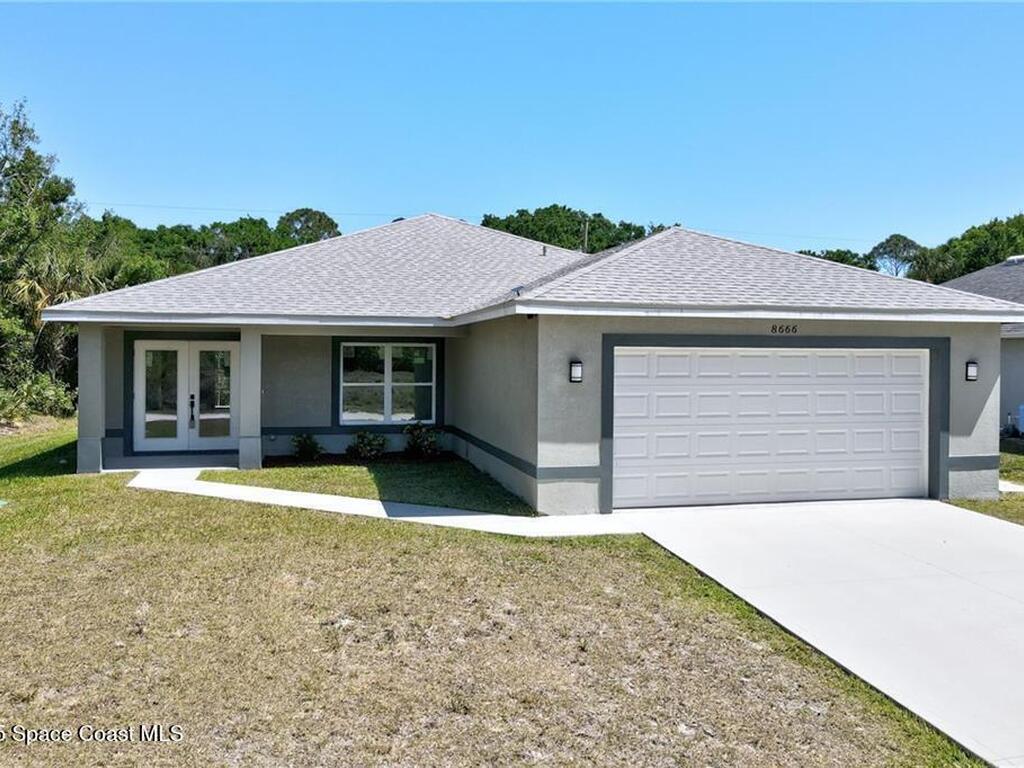 8666 100th Avenue, Vero Beach, FL 32967