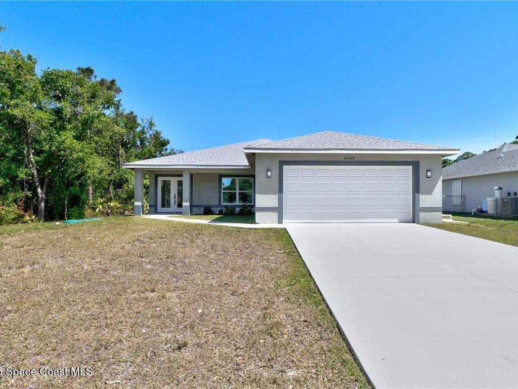 8666 100th Avenue, Vero Beach, FL 32967