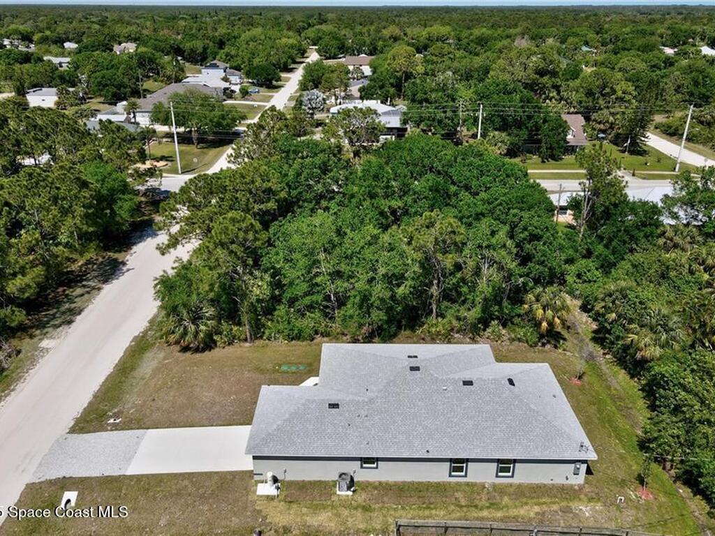 8666 100th Avenue, Vero Beach, FL 32967