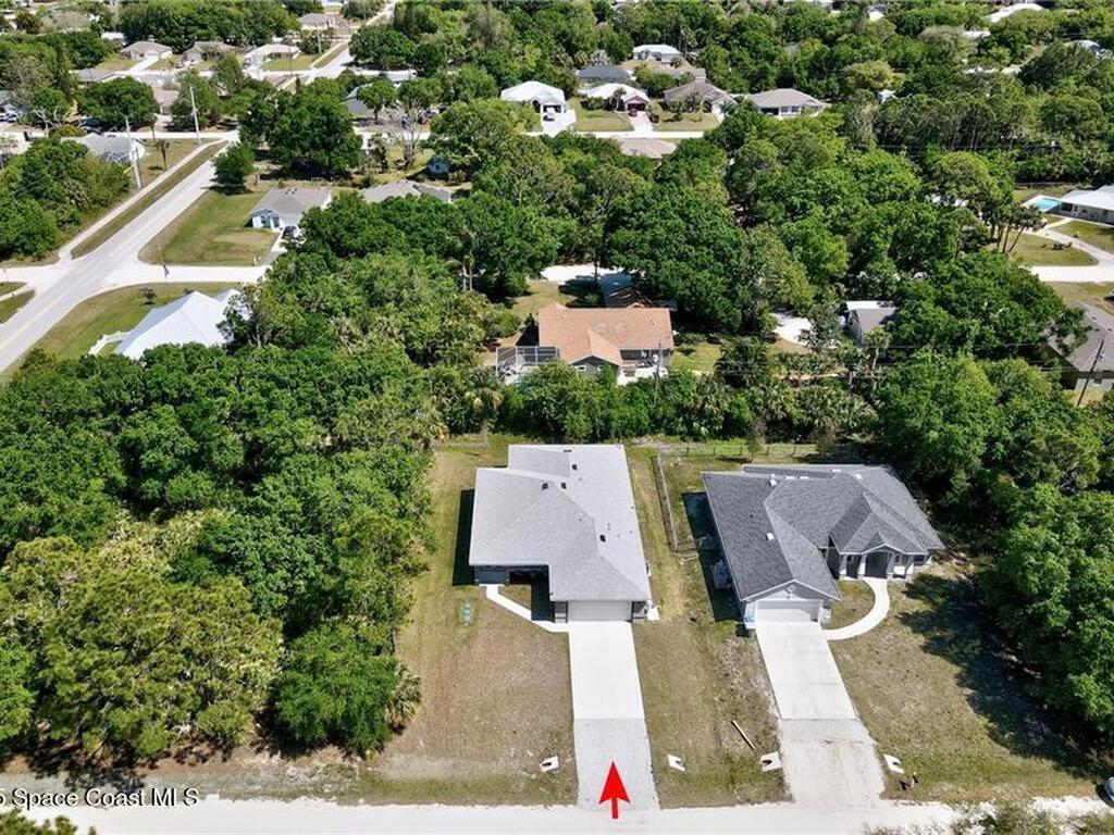 8666 100th Avenue, Vero Beach, FL 32967