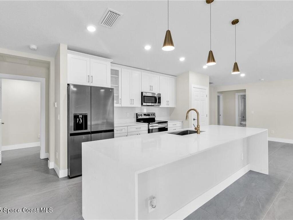 8666 100th Avenue, Vero Beach, FL 32967