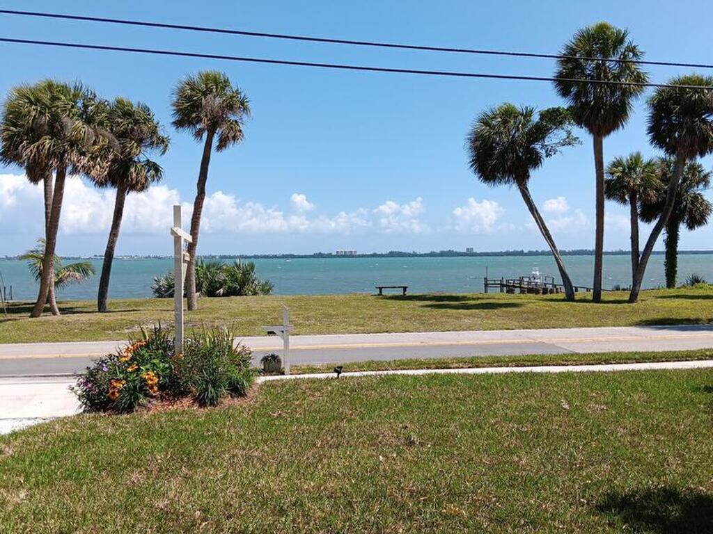 717 S Indian River Drive, Ft. Pierce, FL 34950