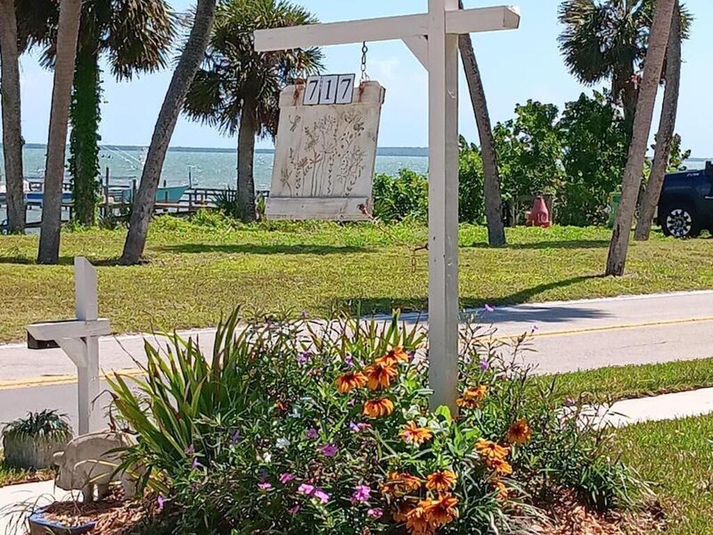 717 S Indian River Drive, Ft. Pierce, FL 34950