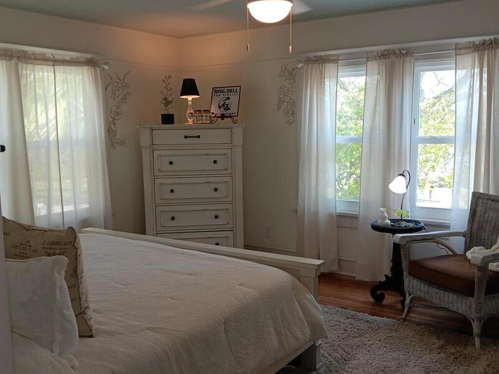 717 S Indian River Drive, Ft. Pierce, FL 34950