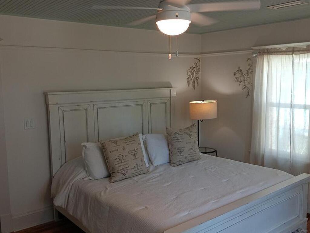 717 S Indian River Drive, Ft. Pierce, FL 34950