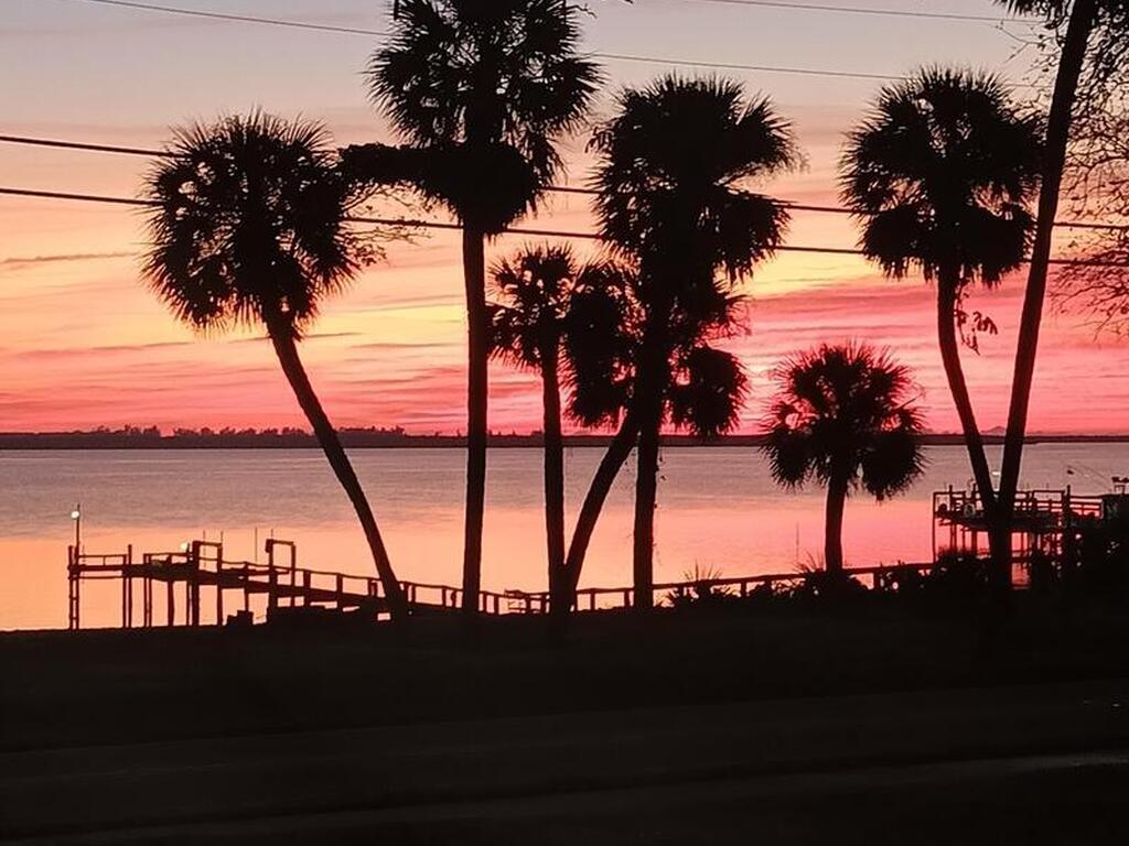 717 S Indian River Drive, Ft. Pierce, FL 34950