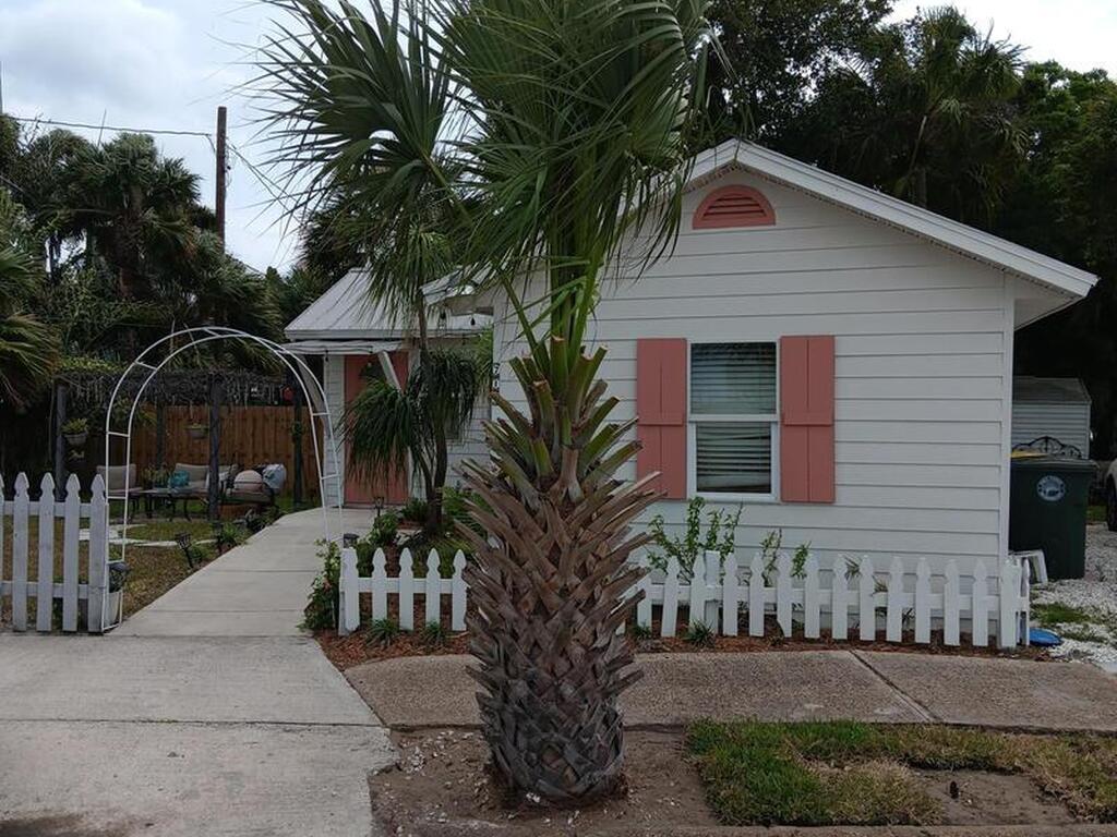 717 S Indian River Drive, Ft. Pierce, FL 34950