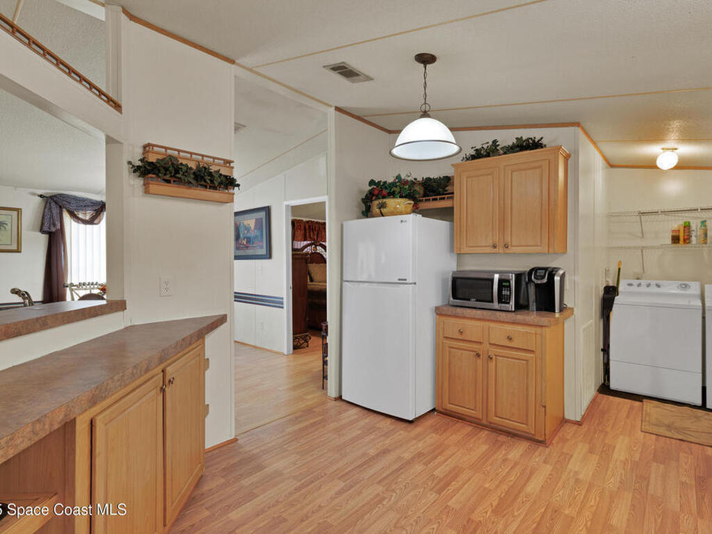 164 S Elm Street, Fellsmere, FL 32948