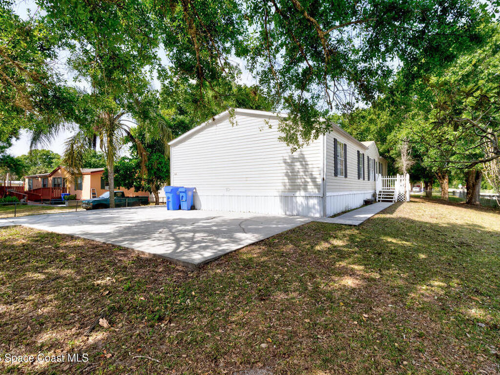 164 S Elm Street, Fellsmere, FL 32948