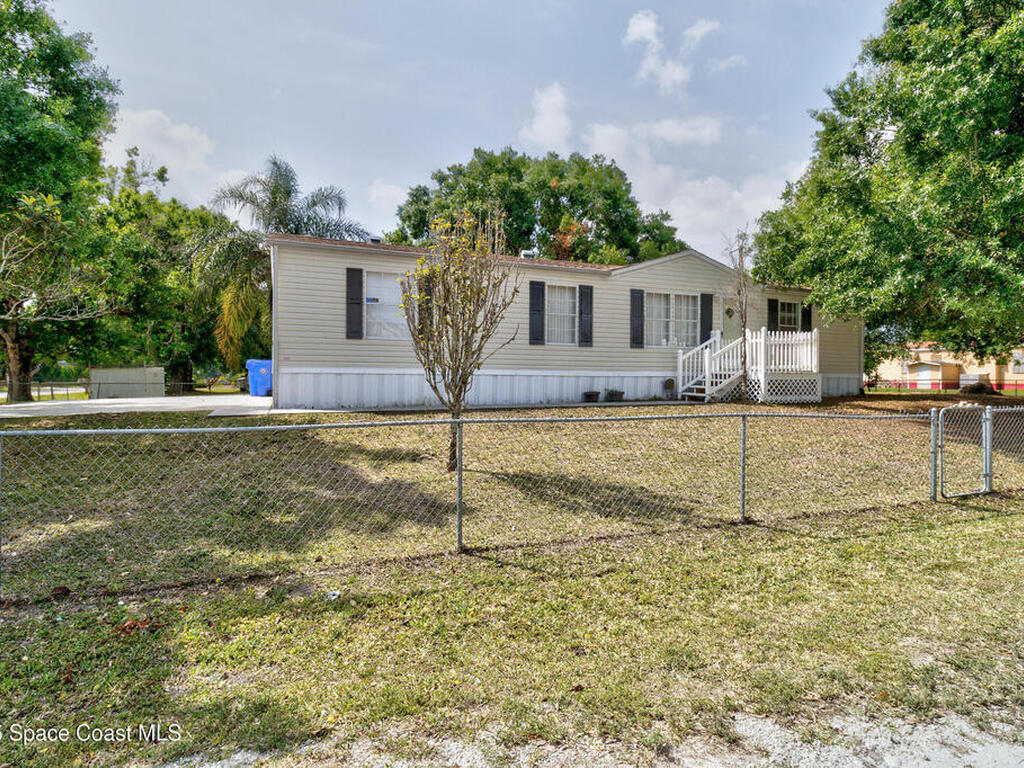 164 S Elm Street, Fellsmere, FL 32948