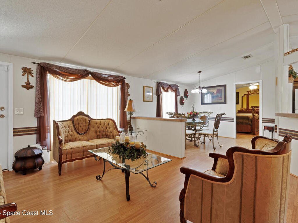 164 S Elm Street, Fellsmere, FL 32948