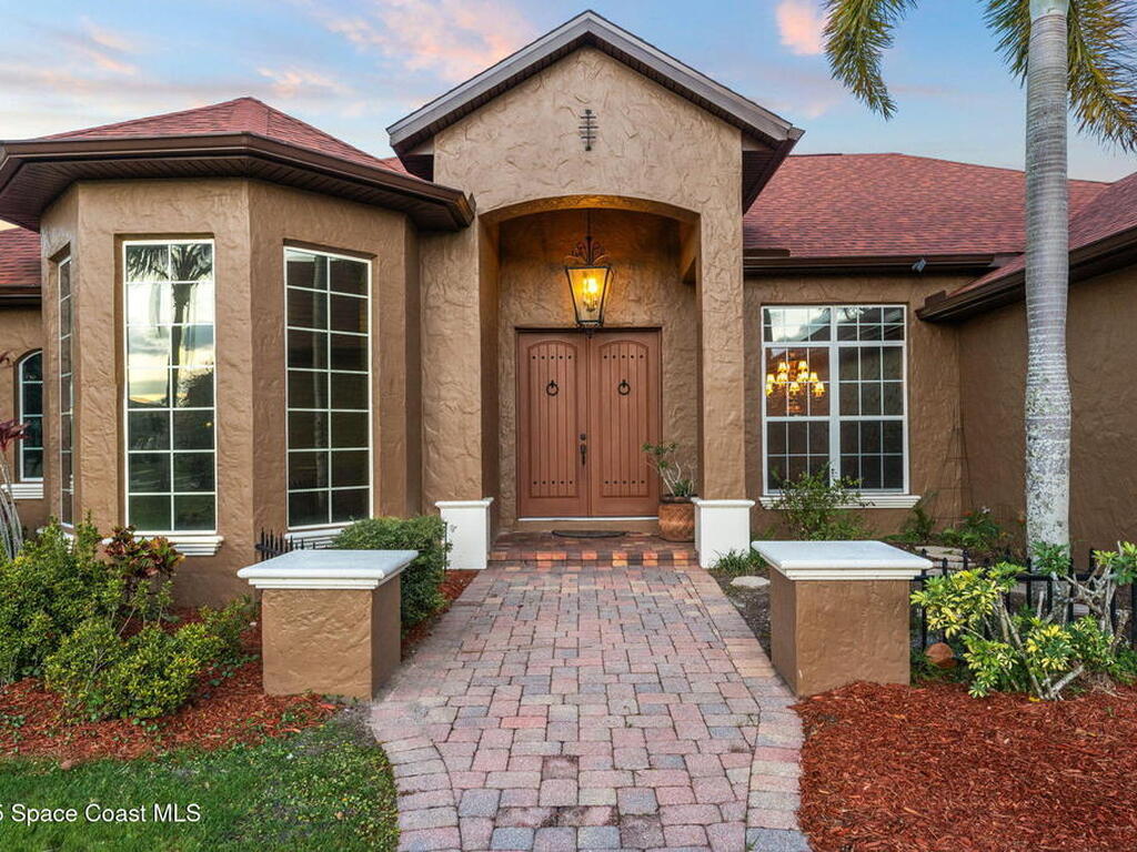 5137 Royal Paddock Way, Merritt Island, FL 32953