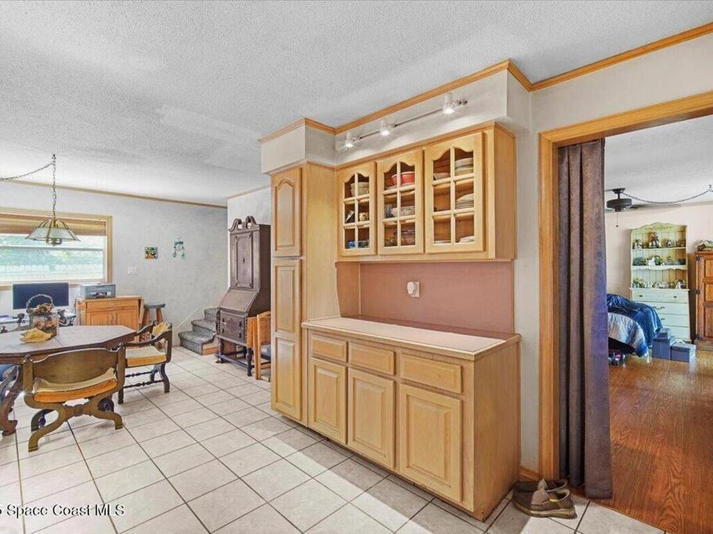 279 S Brevard Avenue, Cocoa Beach, FL 32931
