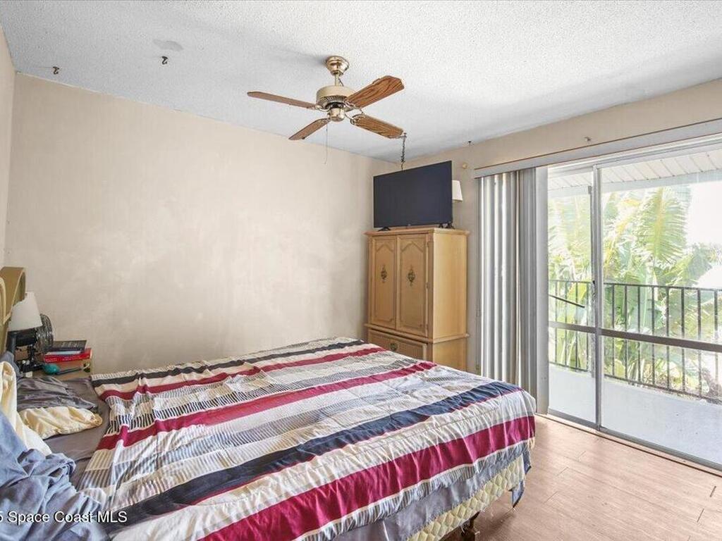 279 S Brevard Avenue, Cocoa Beach, FL 32931