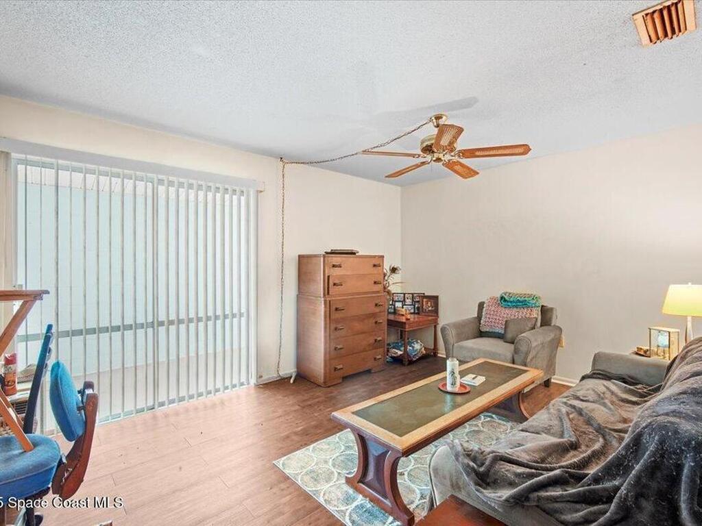 279 S Brevard Avenue, Cocoa Beach, FL 32931