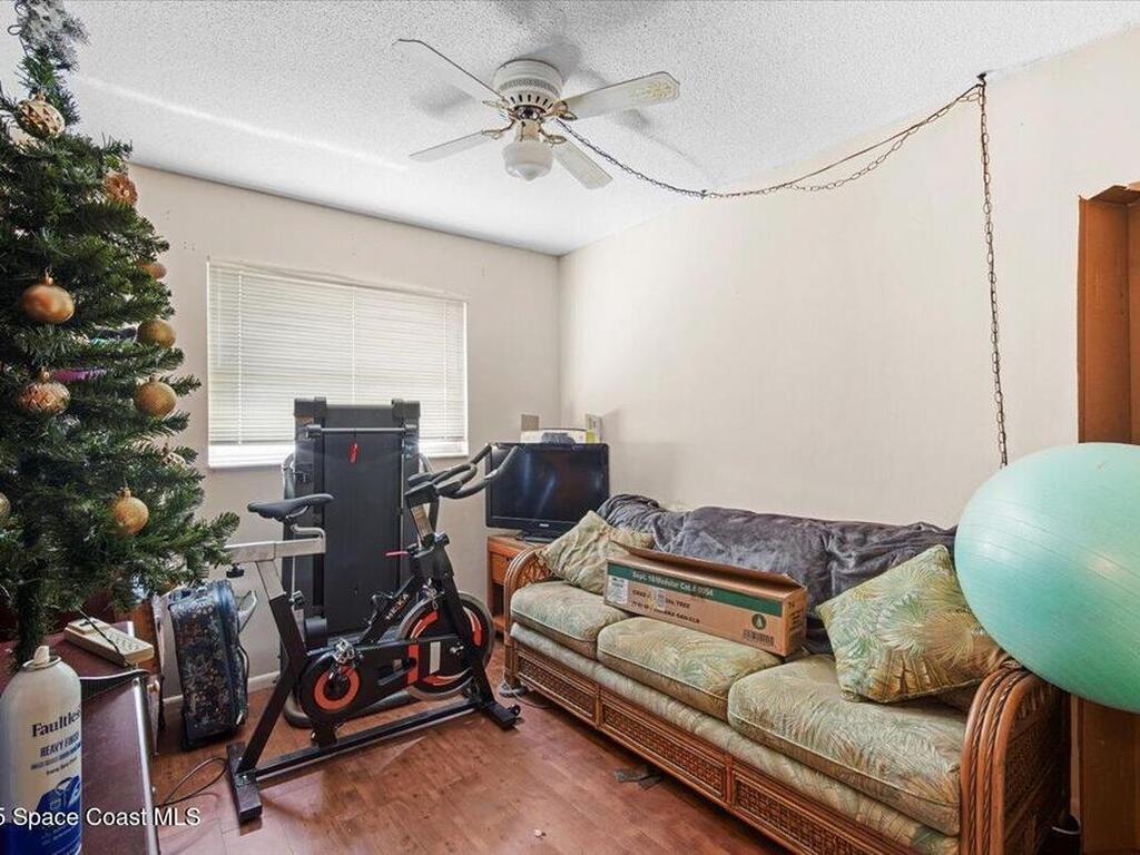 279 S Brevard Avenue, Cocoa Beach, FL 32931