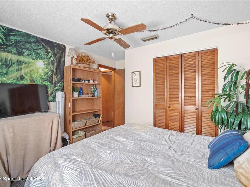 279 S Brevard Avenue, Cocoa Beach, FL 32931