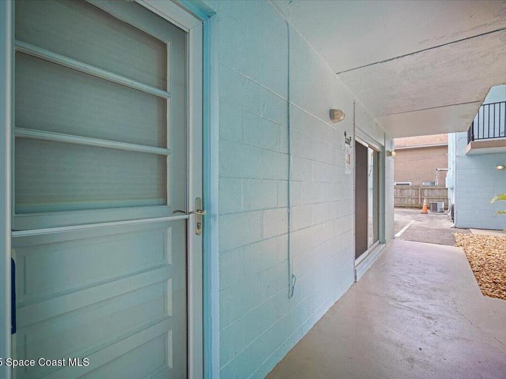 279 S Brevard Avenue, Cocoa Beach, FL 32931
