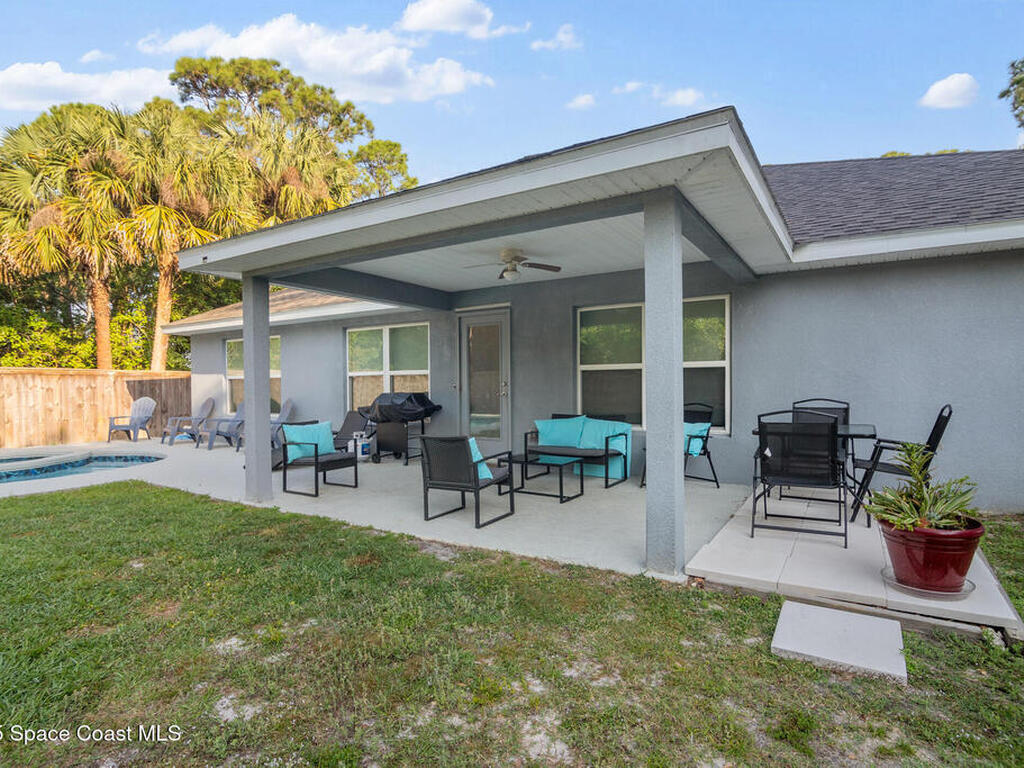 490 Garfield Street, Palm Bay, FL 32908