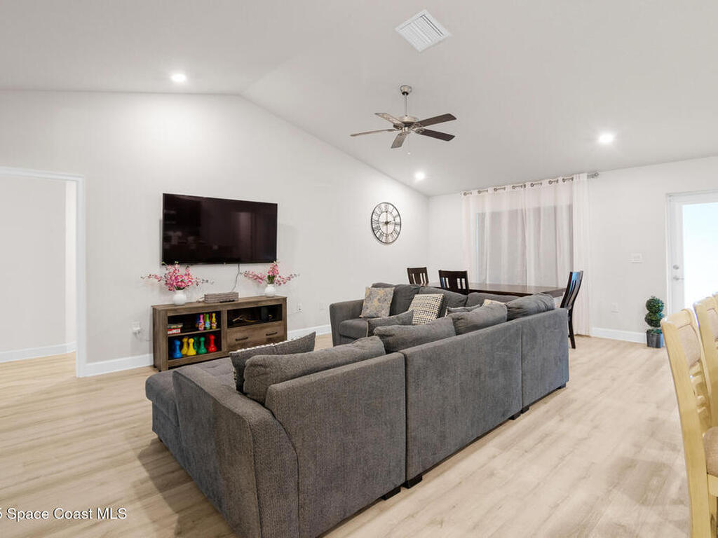 490 Garfield Street, Palm Bay, FL 32908