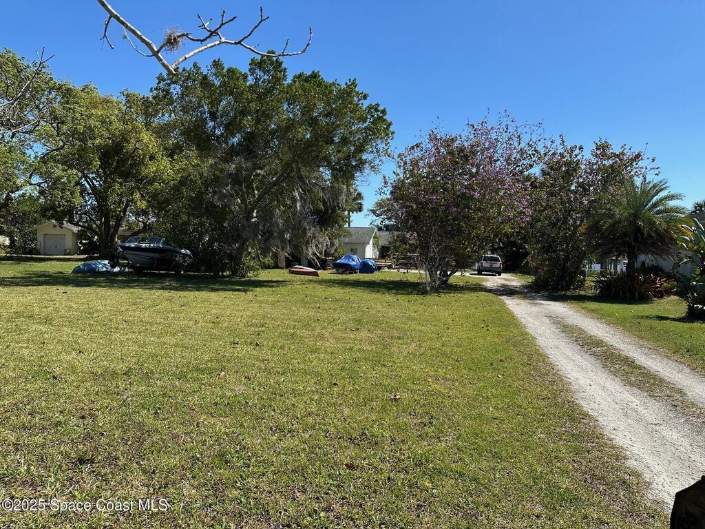 1933 Bayview Drive, New Smyrna Beach, FL 32168