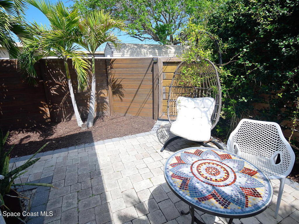 325 N Orlando Avenue, Cocoa Beach, FL 32931