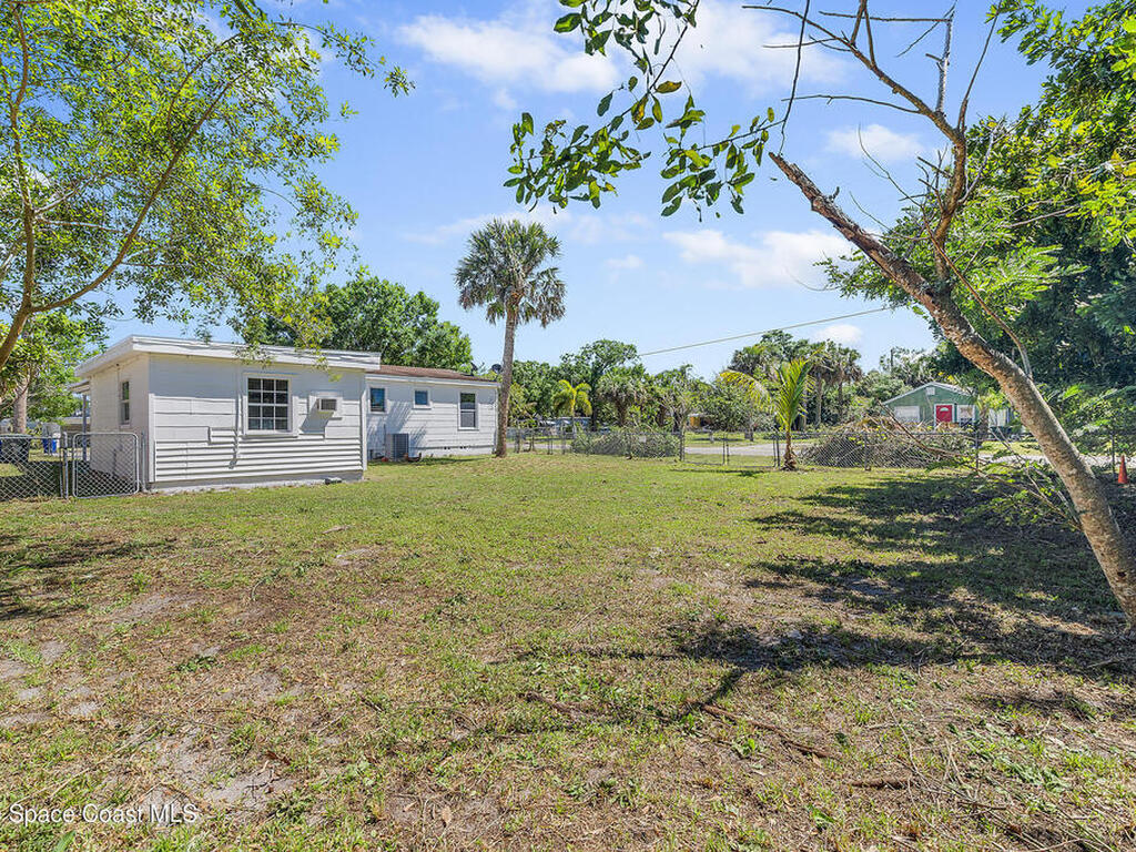 609 S 15th Street, Ft. Pierce, FL 34950