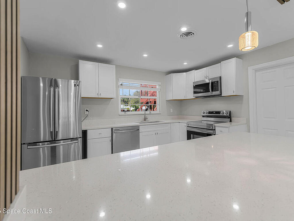 398 Dubs Drive, Daytona Beach, FL 32117