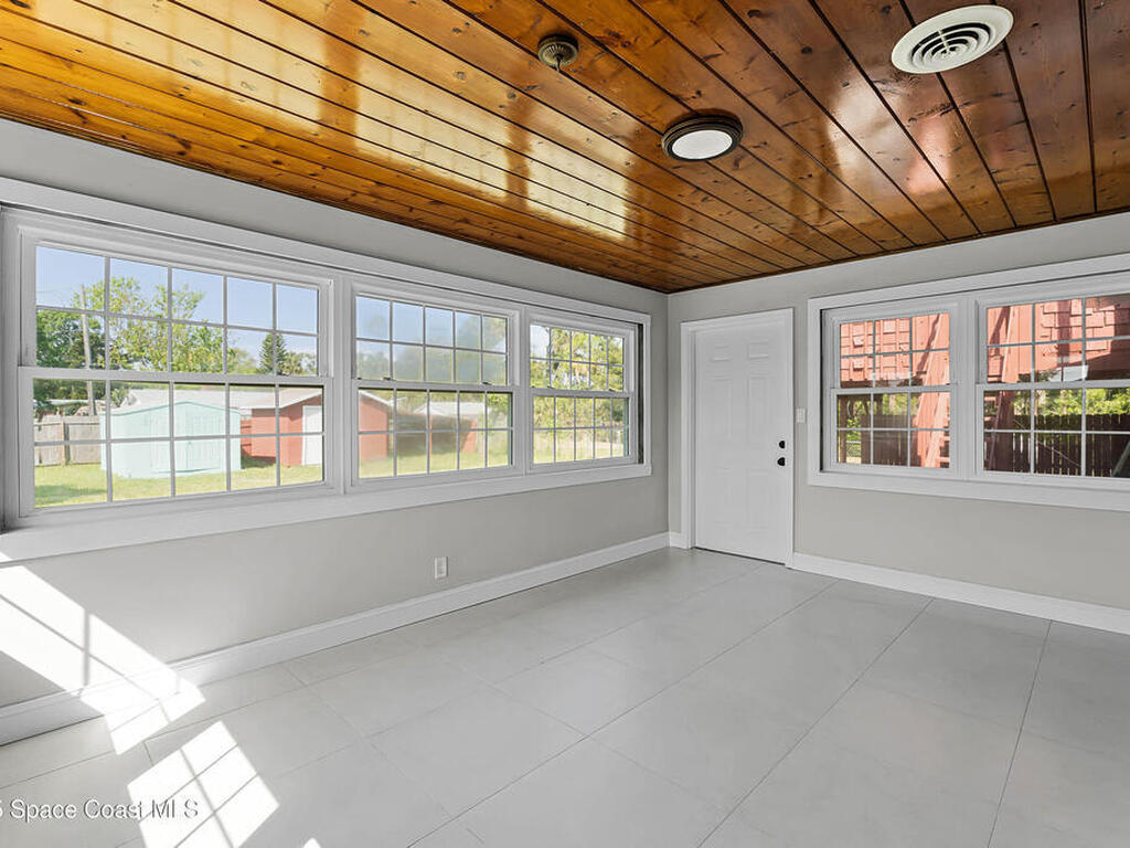 398 Dubs Drive, Daytona Beach, FL 32117