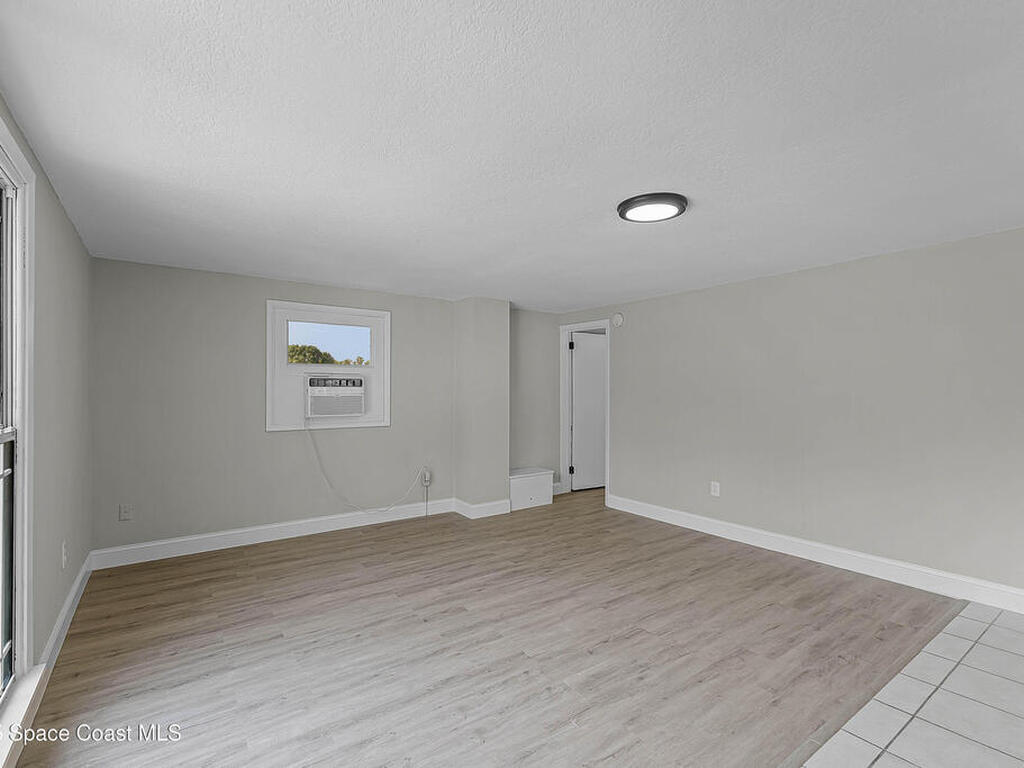 398 Dubs Drive, Daytona Beach, FL 32117