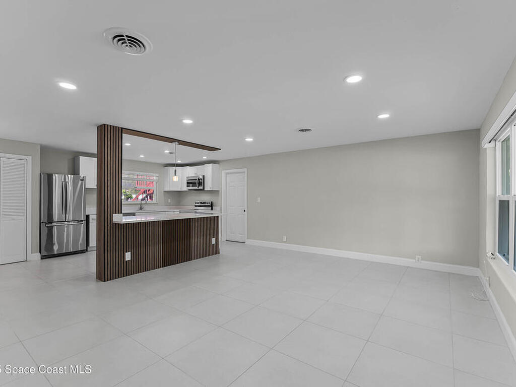 398 Dubs Drive, Daytona Beach, FL 32117