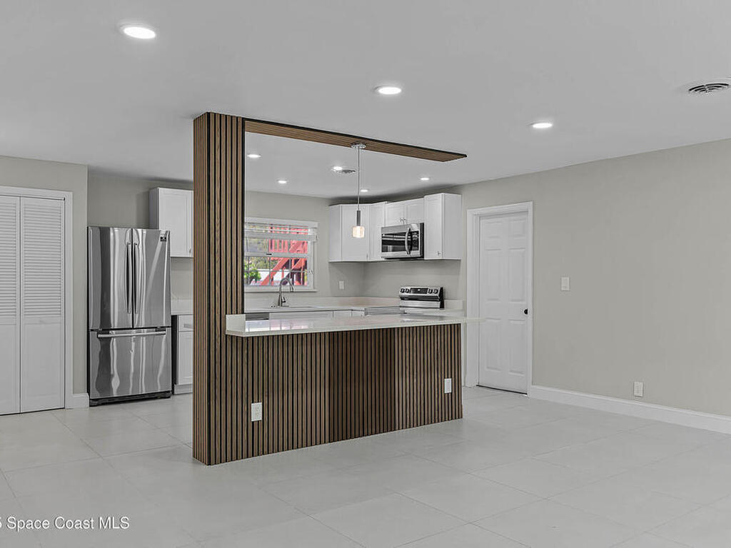 398 Dubs Drive, Daytona Beach, FL 32117