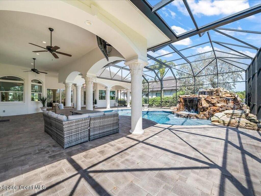 200 Lansing Island Drive, Indian Harbour Beach, FL 32937