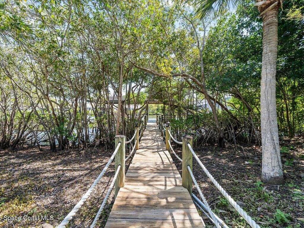 200 Lansing Island Drive, Indian Harbour Beach, FL 32937