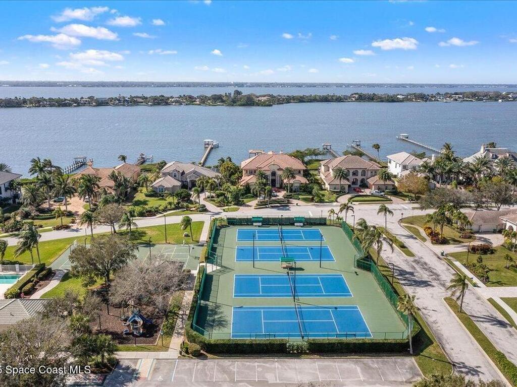 200 Lansing Island Drive, Indian Harbour Beach, FL 32937