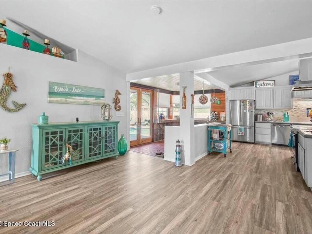 537 Cavern Terrace, Sebastian, FL 32958