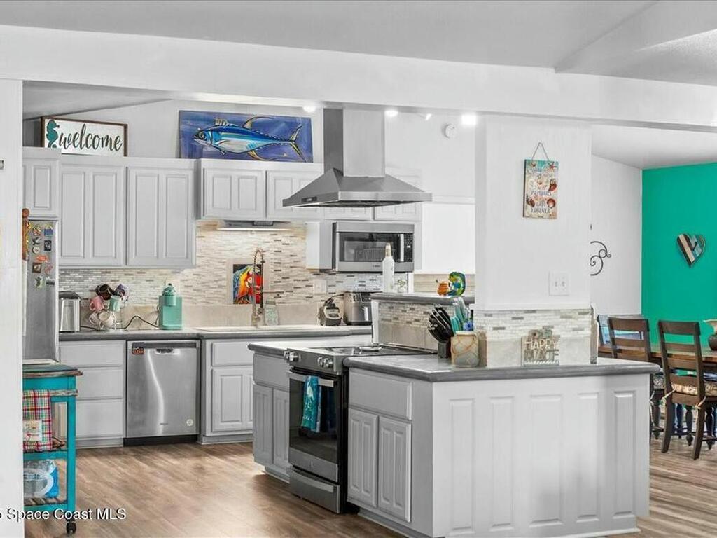 537 Cavern Terrace, Sebastian, FL 32958