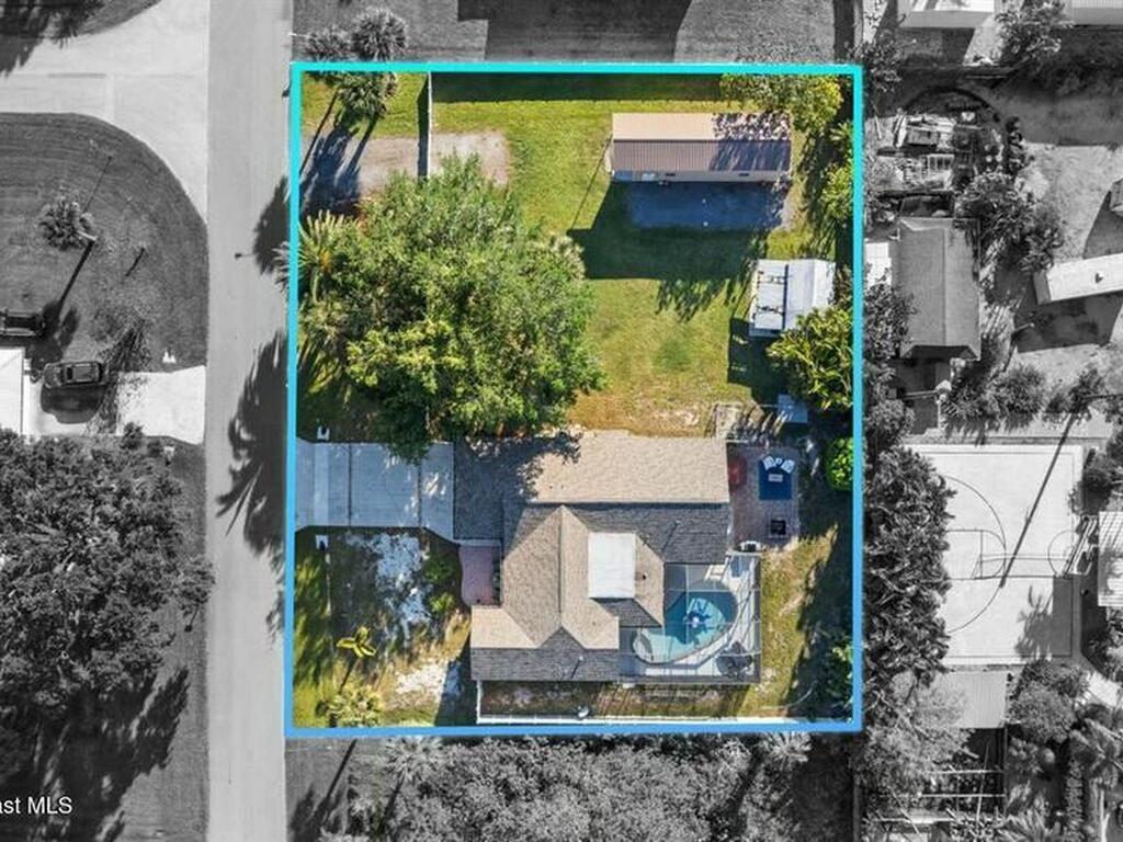 537 Cavern Terrace, Sebastian, FL 32958