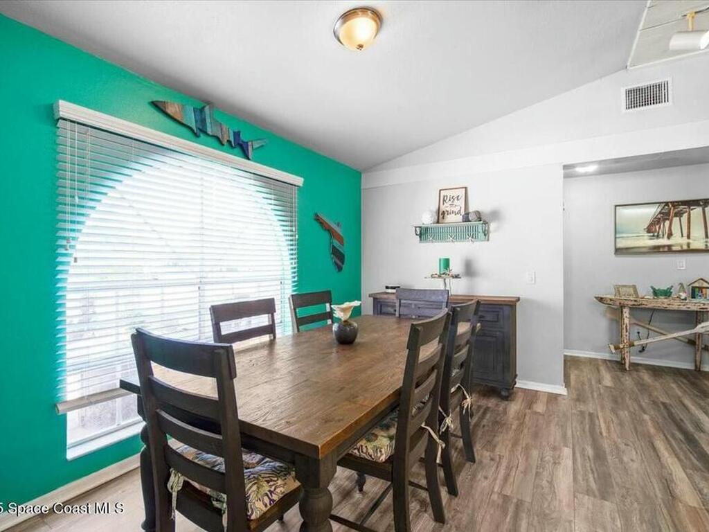 537 Cavern Terrace, Sebastian, FL 32958