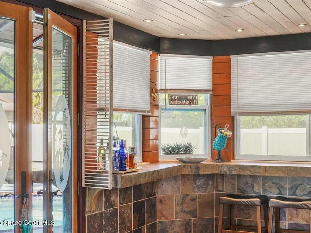 537 Cavern Terrace, Sebastian, FL 32958