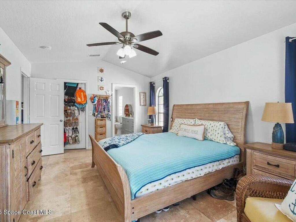537 Cavern Terrace, Sebastian, FL 32958