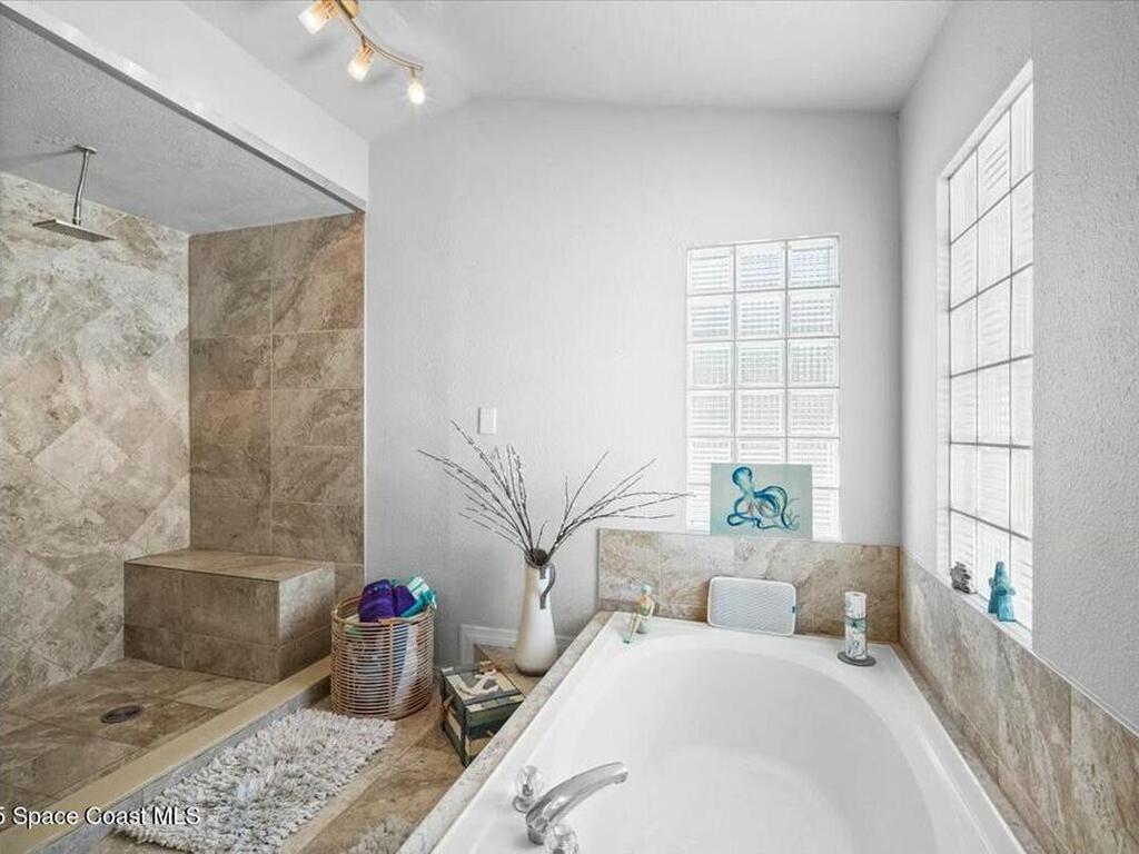 537 Cavern Terrace, Sebastian, FL 32958