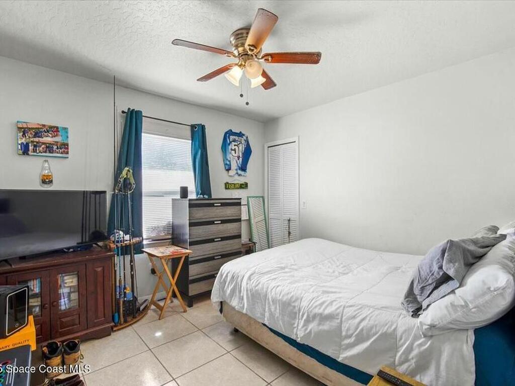 537 Cavern Terrace, Sebastian, FL 32958
