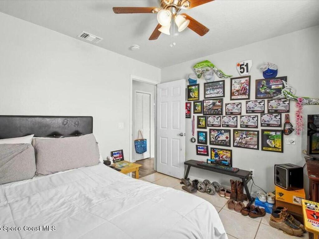 537 Cavern Terrace, Sebastian, FL 32958